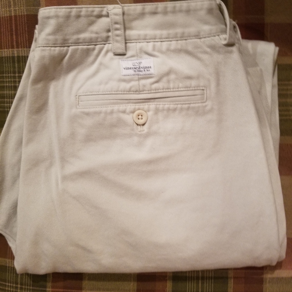 Vineyard vines khaki pants